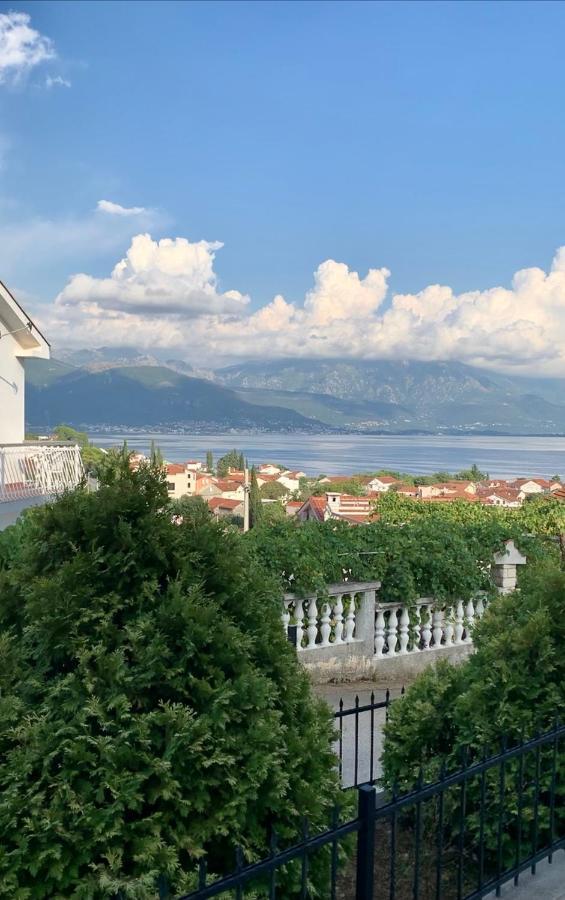 Lastochka.Mne Apartments Baošići Dış mekan fotoğraf