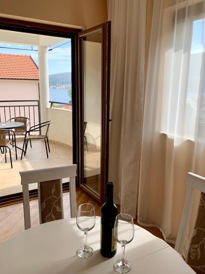 Lastochka.Mne Apartments Baošići Dış mekan fotoğraf